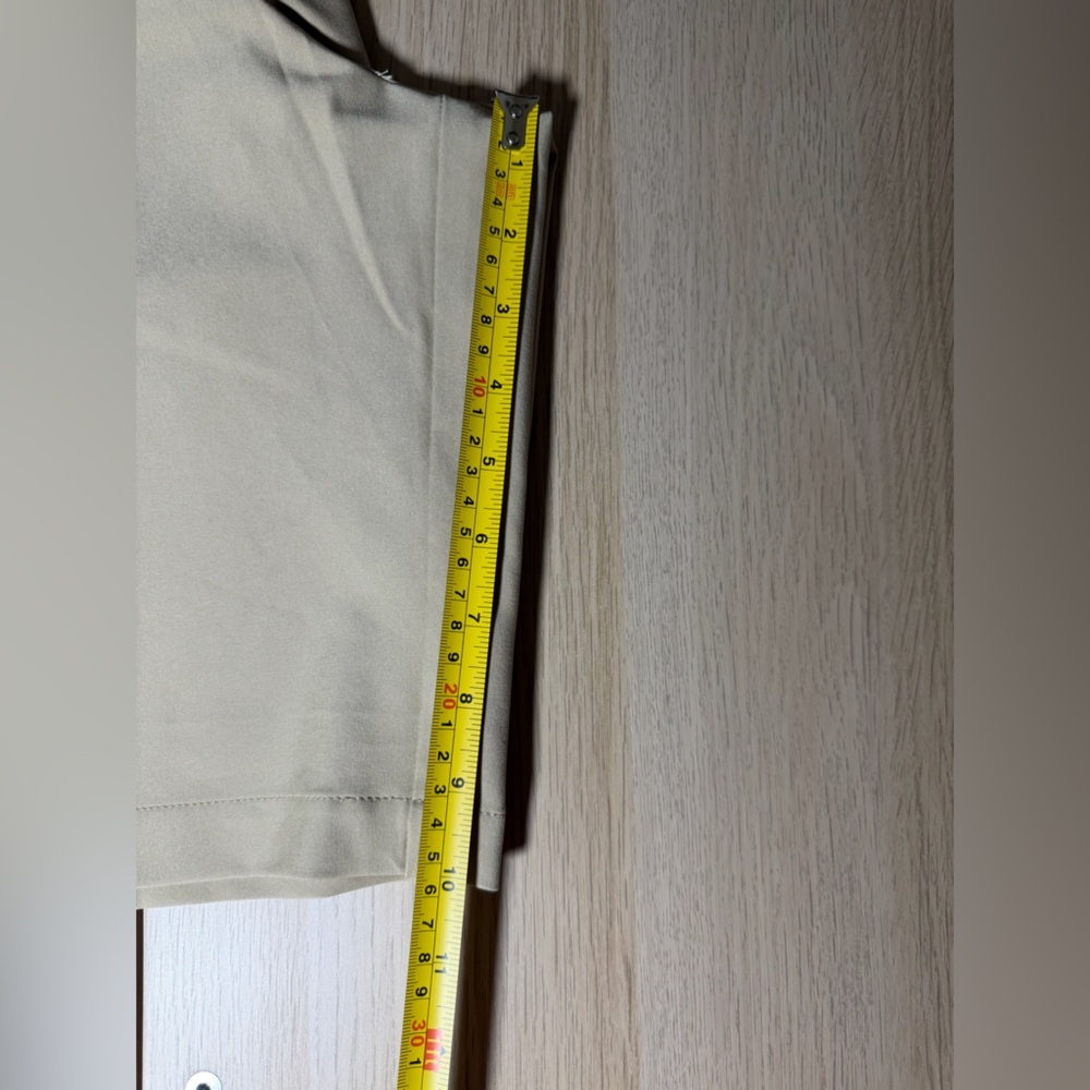 Tan Bollé golf tech performance khaki shorts with Pockets - Picture 5 of 6